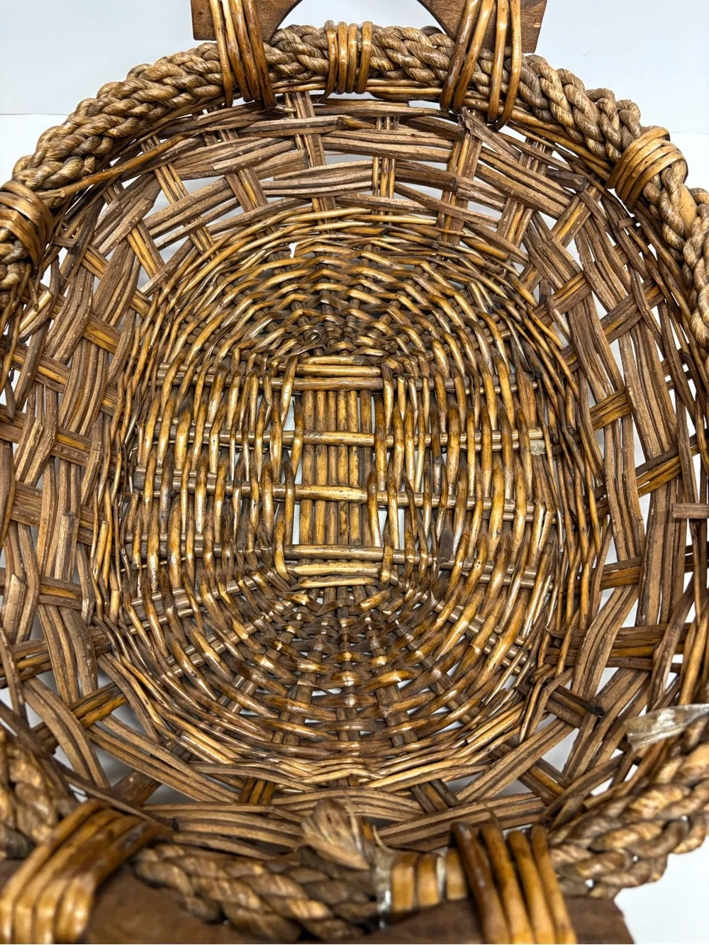 Vintage style HandWoven Handled Decorative Basket - Brown